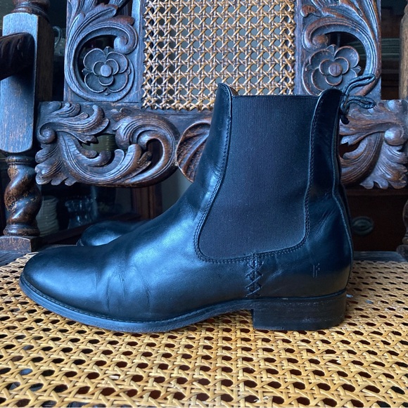 Women’s Frye Black Chelsea Boots - Picture 2 of 14